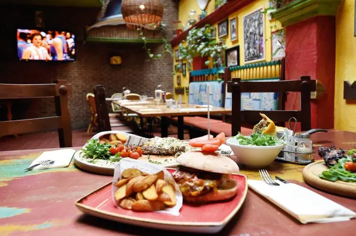 Flo Jos - Steaks, Drinks and more
