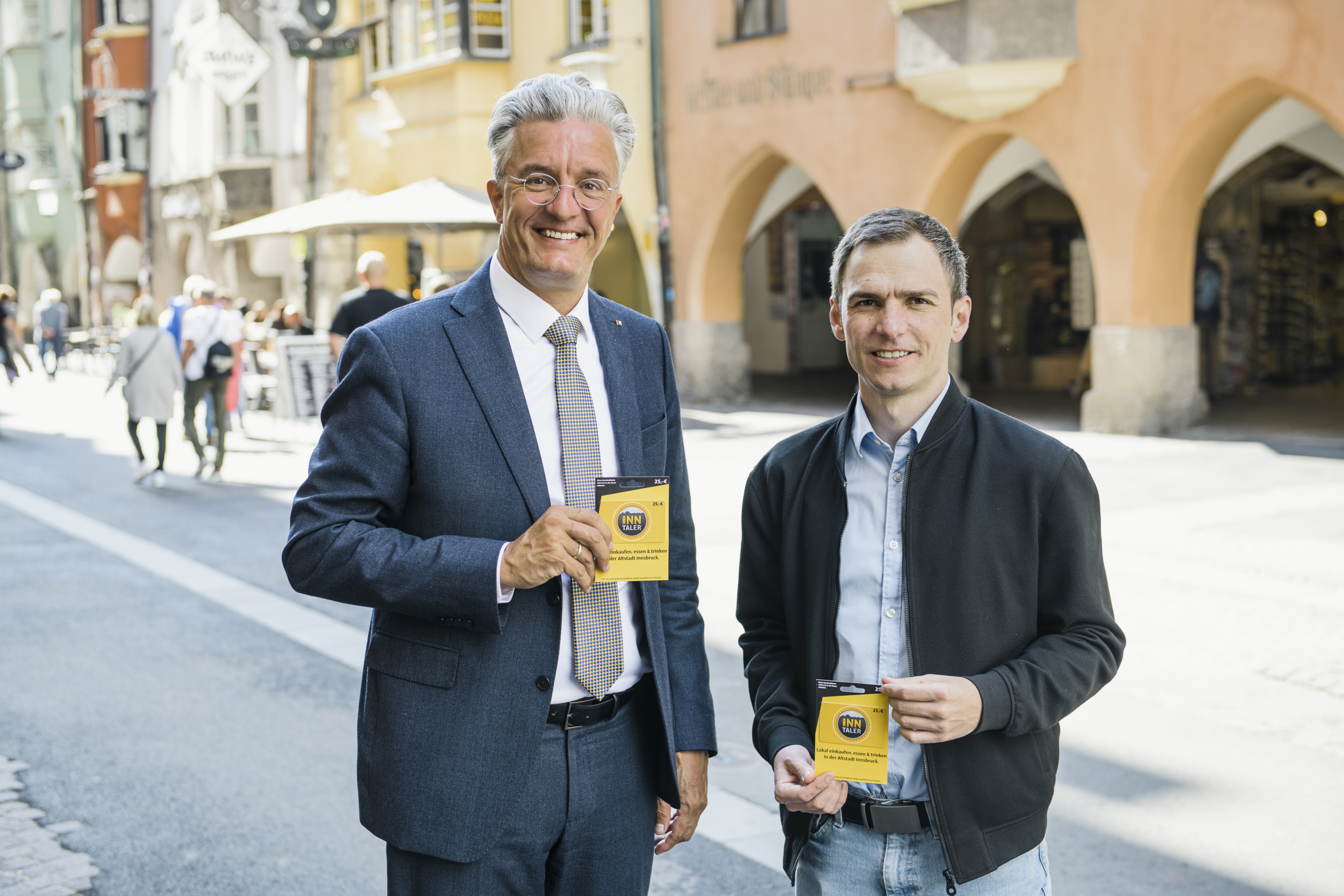 Michael Perger, Obmann des Innsbrucker Zentrumsvereins und Patrick Pixner, Geschäftsführer Inn-Taler GmbH in der Innsbrucker Altstadt